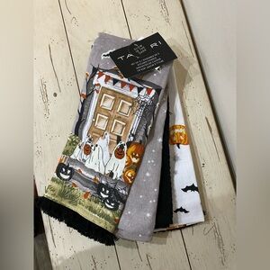 Tahari Home Halloween Glow in the Dark Kitchen Towels Trio - Brand New!